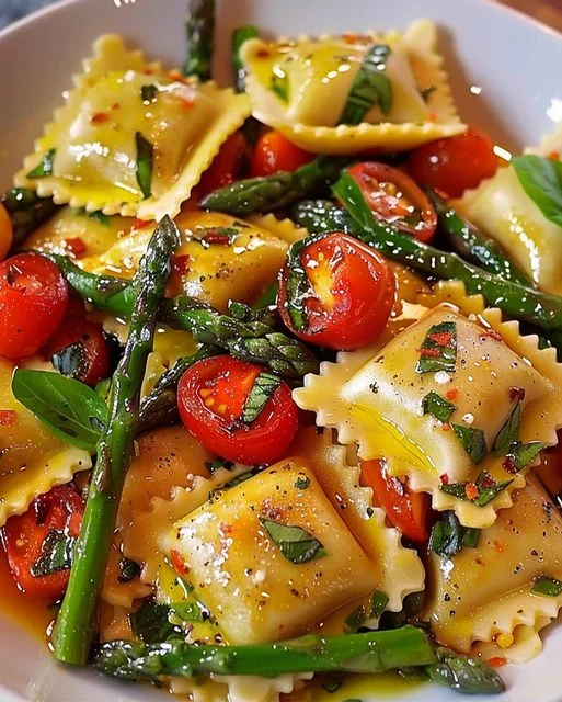 Ravioli with Tomatoes, Asparagus, Garlic, and Herbs Recipe - optimal ...