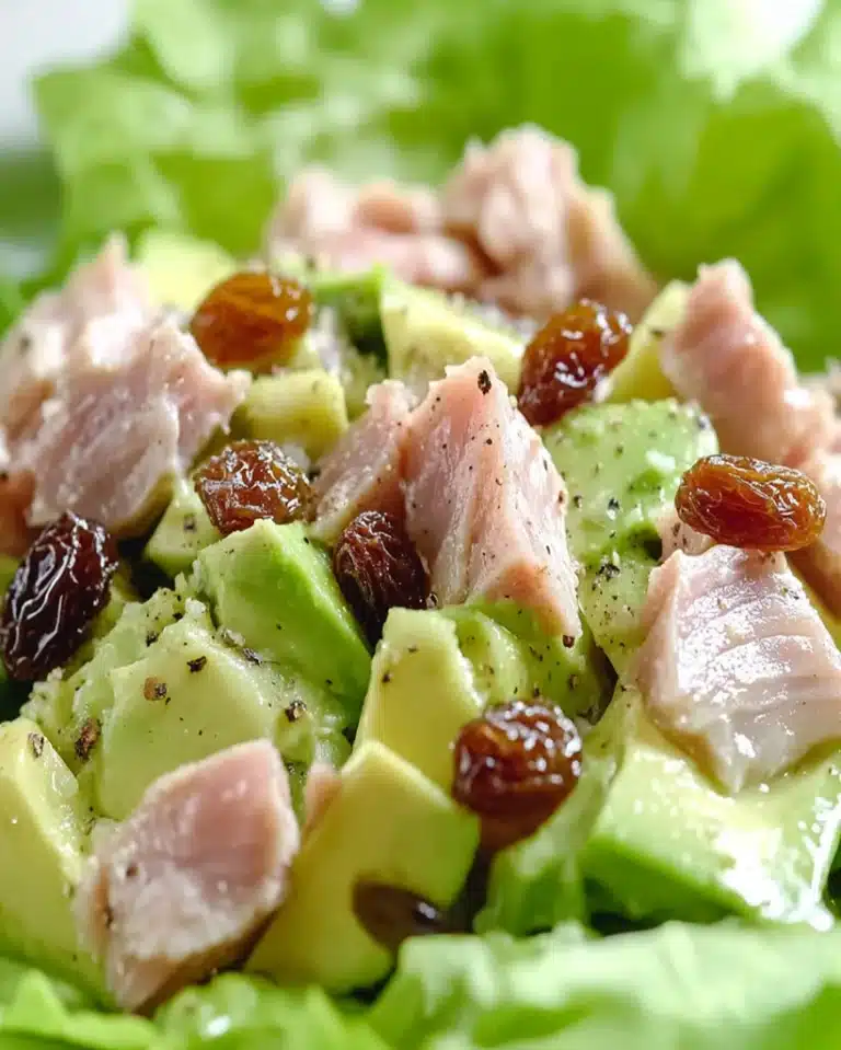 Tuna with Avocado and Raisins - Easy & Nutritious Recipe